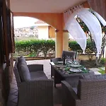 فيلة Isabel *